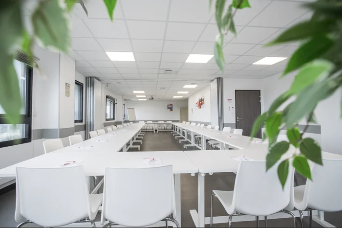 Salles Soléa 213 et 214 ouvertes l'une sur l'autre à Garosud